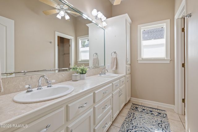 606 Farmington Drive, Lafayette, LA 70503