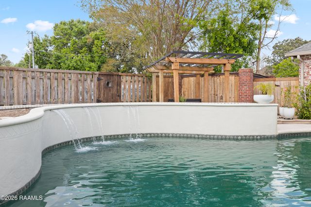 606 Farmington Drive, Lafayette, LA 70503