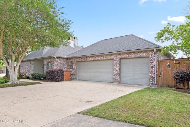 606 Farmington Drive, Lafayette, LA 70503