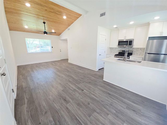 6103 Calmar CV, Austin, TX 78721