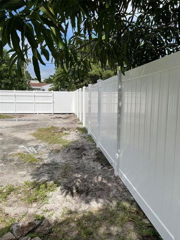 2015 Washington St, Hollywood, FL 33020