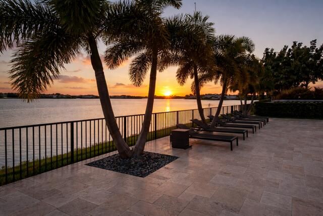 8701 Waterview Terrace, Parkland, FL 33076