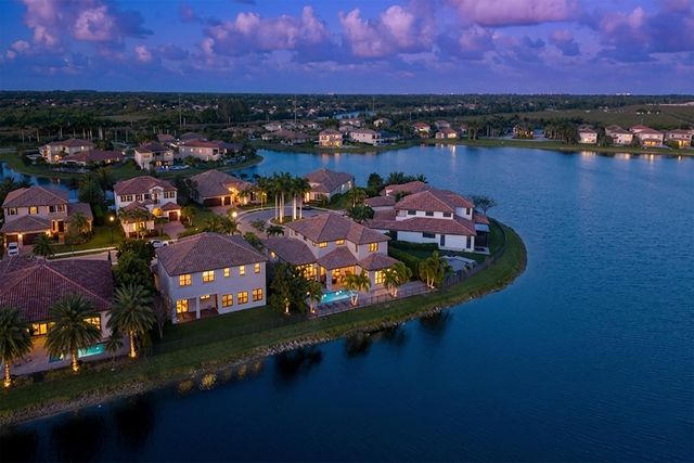 8701 Waterview Terrace, Parkland, FL 33076