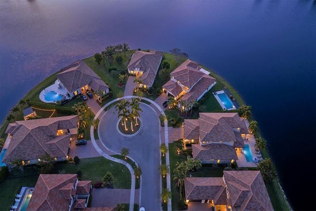 8701 Waterview Terrace, Parkland, FL 33076