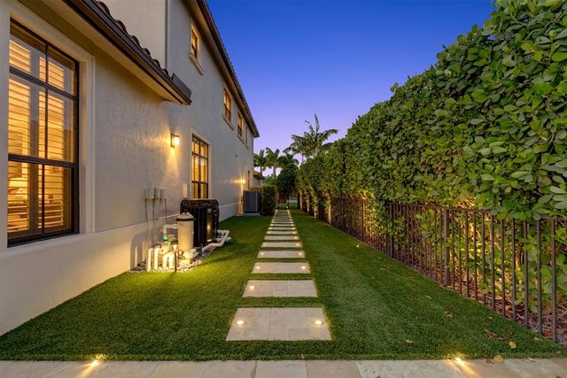 8701 Waterview Terrace, Parkland, FL 33076