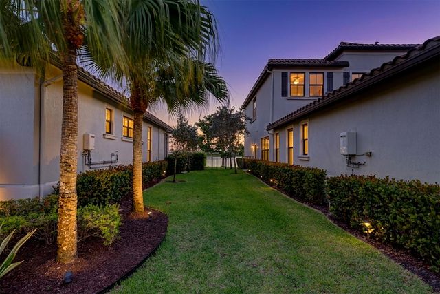 8701 Waterview Terrace, Parkland, FL 33076