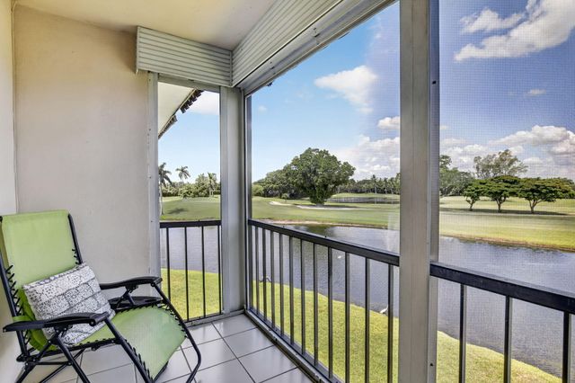 9923 S Hollybrook Lake Drive 305, Pembroke Pines, FL 33025