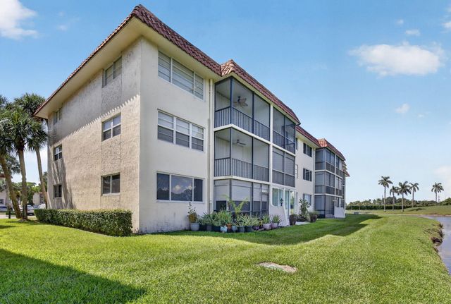 9923 S Hollybrook Lake Drive 305, Pembroke Pines, FL 33025
