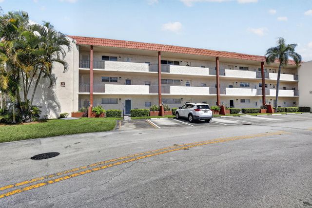 9923 S Hollybrook Lake Drive 305, Pembroke Pines, FL 33025