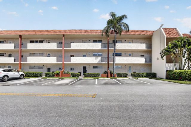 9923 S Hollybrook Lake Drive 305, Pembroke Pines, FL 33025