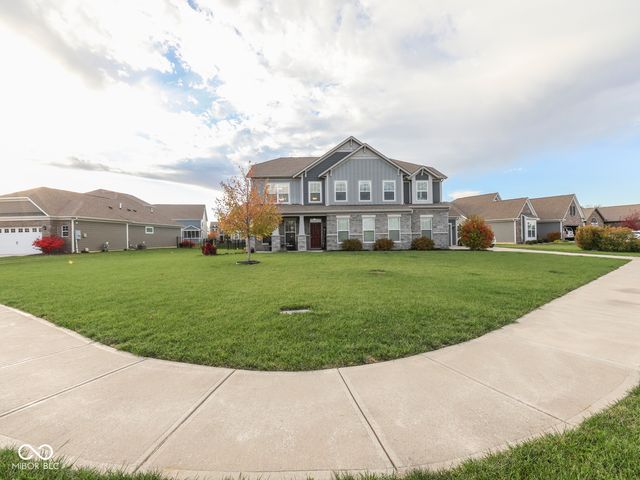 4380 Fox Hunt Drive, Bargersville, IN 46106