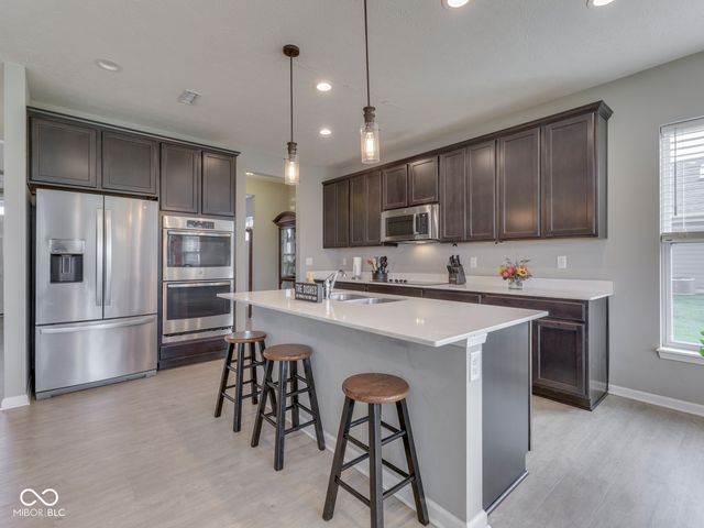 4380 Fox Hunt Drive, Bargersville, IN 46106