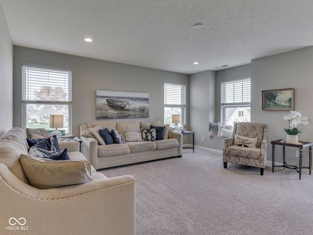 4380 Fox Hunt Drive, Bargersville, IN 46106