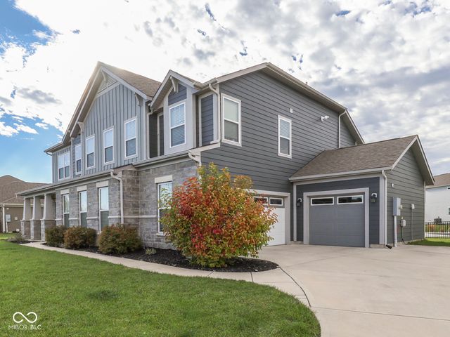 4380 Fox Hunt Drive, Bargersville, IN 46106