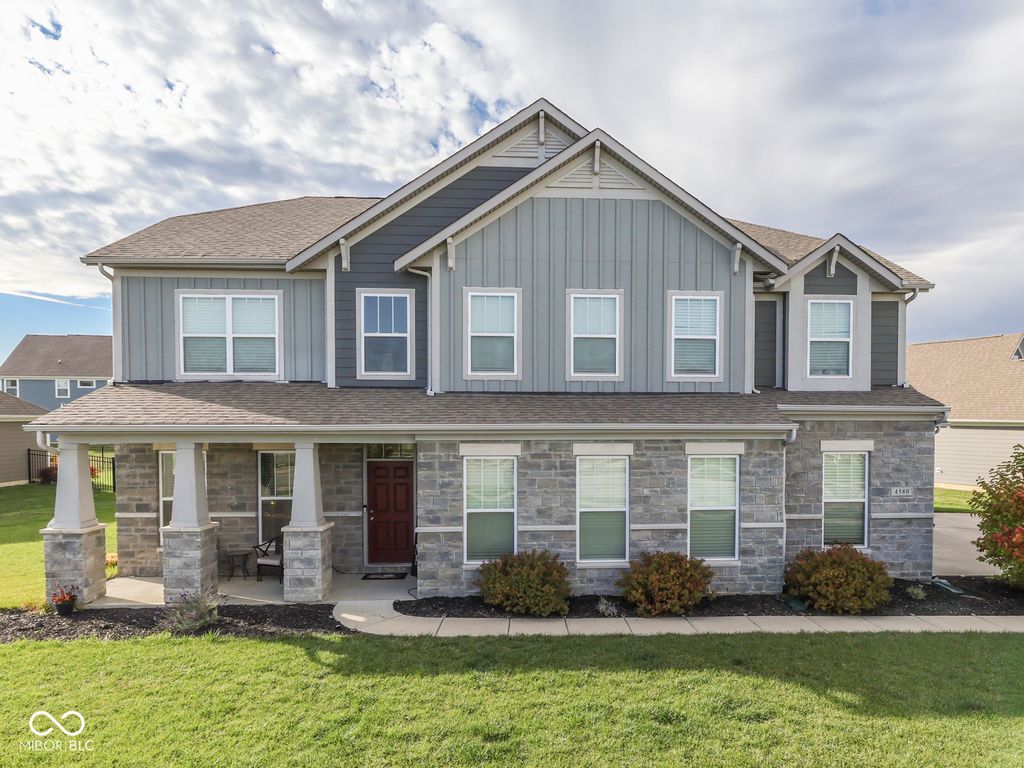 4380 Fox Hunt Drive, Bargersville, IN 46106