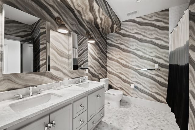 244 Marlborough Street PH, Boston, MA 02116