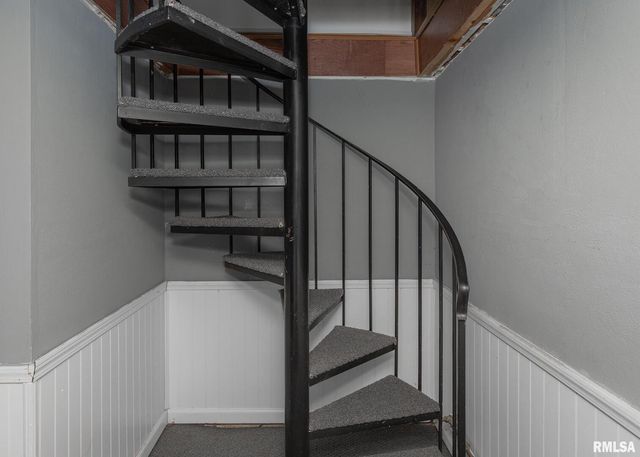 2802 Archer Dr Drive, East Moline, IL 61244