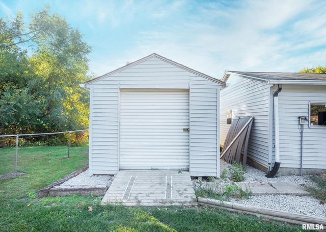 2802 Archer Dr Drive, East Moline, IL 61244