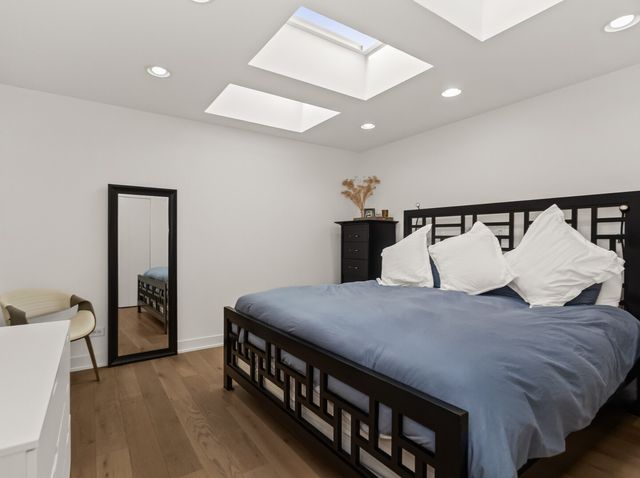 1645 W School Street 409, Chicago, IL 60657