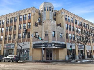 1645 W School Street 409, Chicago, IL 60657