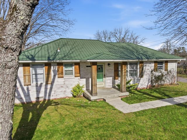 812 Bel Aire Dr, Tullahoma, TN 37388