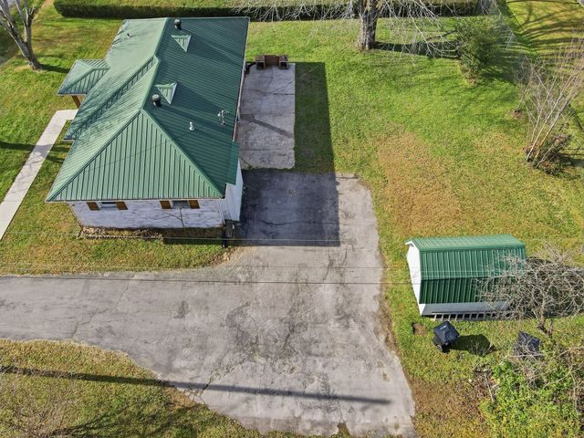 812 Bel Aire Dr, Tullahoma, TN 37388
