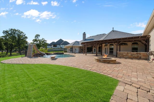 7301 Heritage Oaks Drive, Mansfield, TX 76063