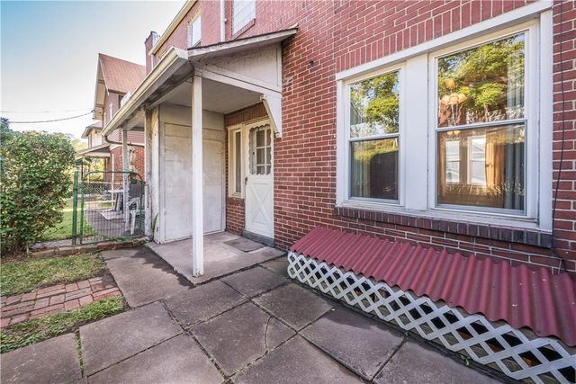 421 Avenue D, Forest Hills Boro, PA 15221