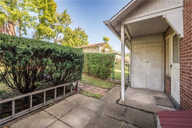 421 Avenue D, Forest Hills Boro, PA 15221