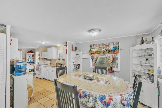 32 Lisa Lane, Greenacres, FL 33463