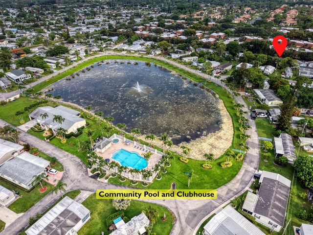32 Lisa Lane, Greenacres, FL 33463