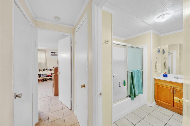 32 Lisa Lane, Greenacres, FL 33463