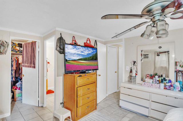 32 Lisa Lane, Greenacres, FL 33463