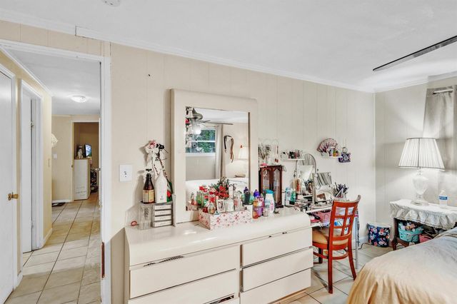 32 Lisa Lane, Greenacres, FL 33463