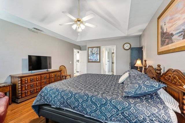 323 Center Drive, Lowell, AR 72745