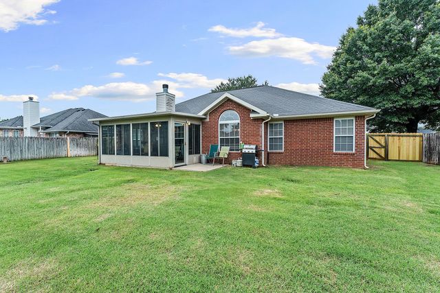 323 Center Drive, Lowell, AR 72745