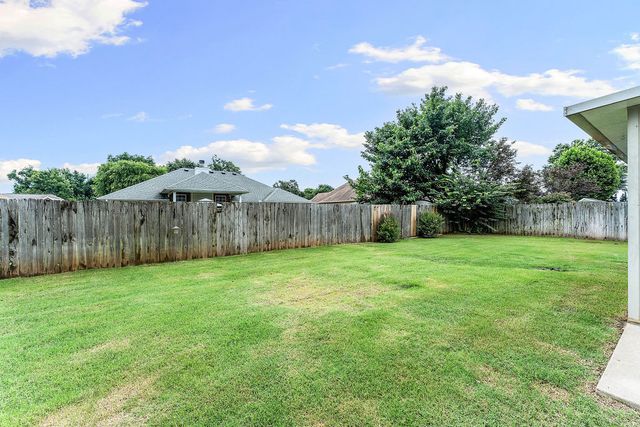 323 Center Drive, Lowell, AR 72745
