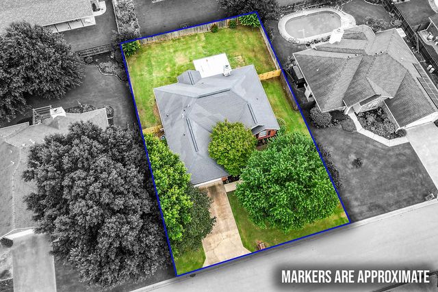 323 Center Drive, Lowell, AR 72745