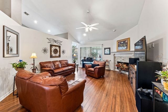 323 Center Drive, Lowell, AR 72745