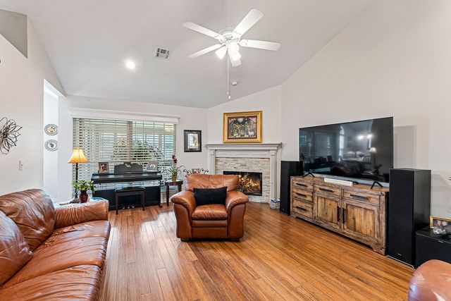 323 Center Drive, Lowell, AR 72745