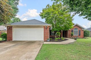 323 Center Drive, Lowell, AR 72745