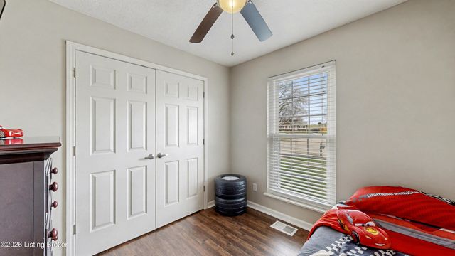 6905 Jessica Ct, Pewee Valley, KY 40056