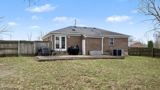 6905 Jessica Ct, Pewee Valley, KY 40056