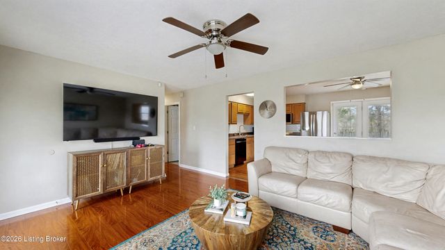 6905 Jessica Ct, Pewee Valley, KY 40056