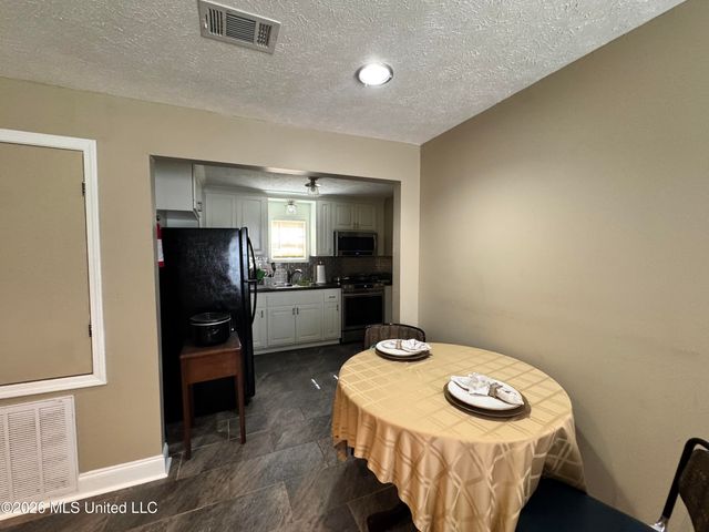 3632 Bailey Avenue, Jackson, MS 39213