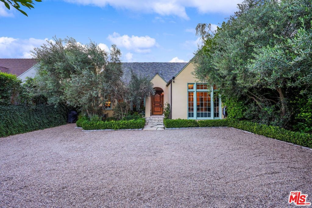 343 S Bundy Drive, Los Angeles, CA 90049 — photo 2