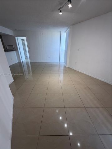 7075 NW 186th St C409, Hialeah, FL 33015
