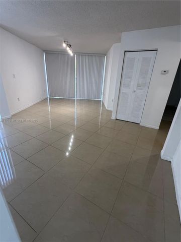 7075 NW 186th St C409, Hialeah, FL 33015