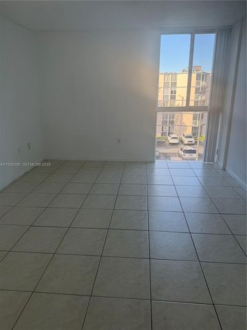 7075 NW 186th St C409, Hialeah, FL 33015