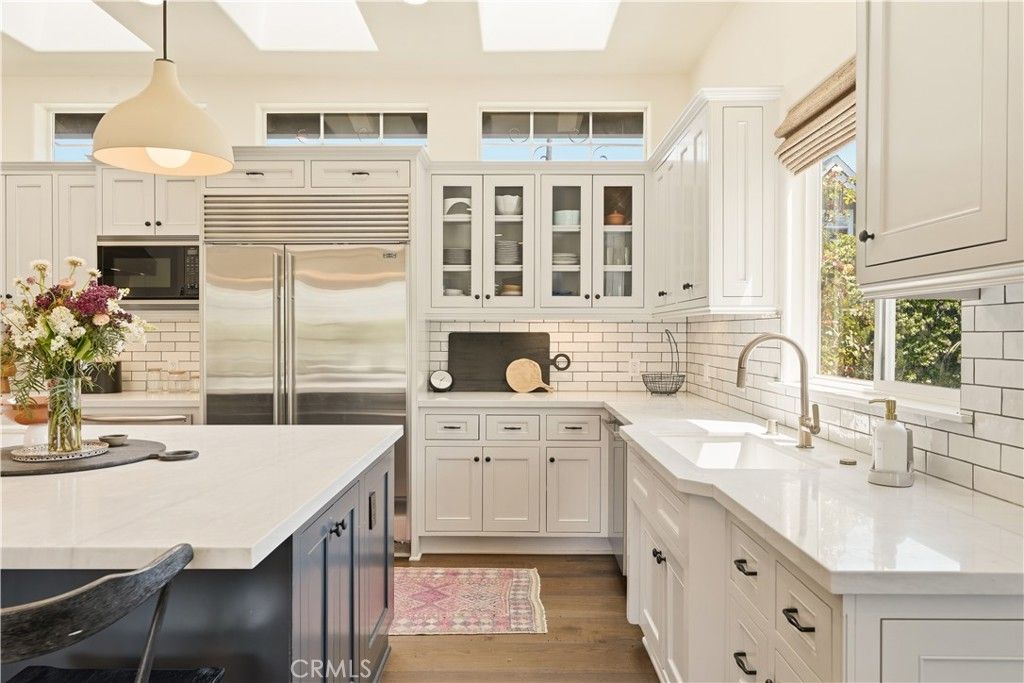 Image 13 of property listing at 1756 10th, Manhattan Beach, CA 90266